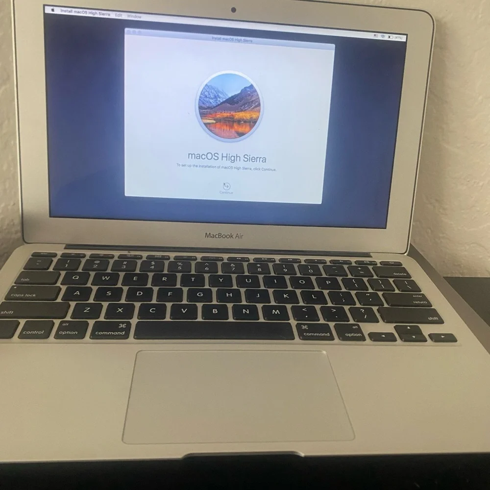 Apple MacBook Air - Sleek Gray Finish
